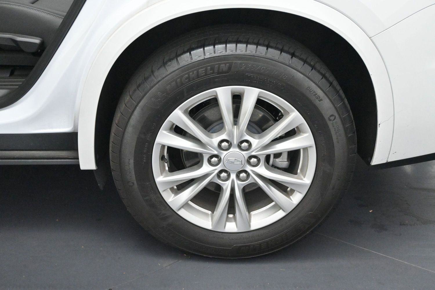 Certified 2025 Cadillac XT6 Luxury FWD image 41