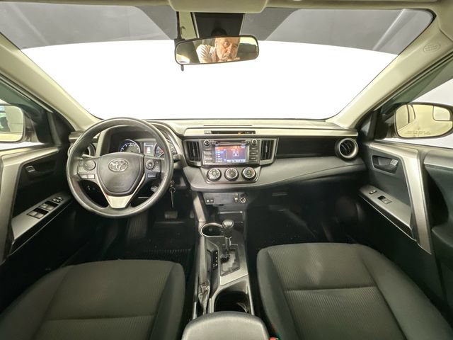 Used 2017 Toyota RAV4 LE w/ Carpet Mat Package AWD/4WD image 18