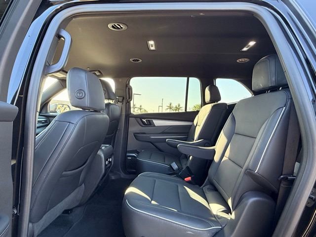 Used 2025 Buick Enclave Preferred AWD/4WD image 25