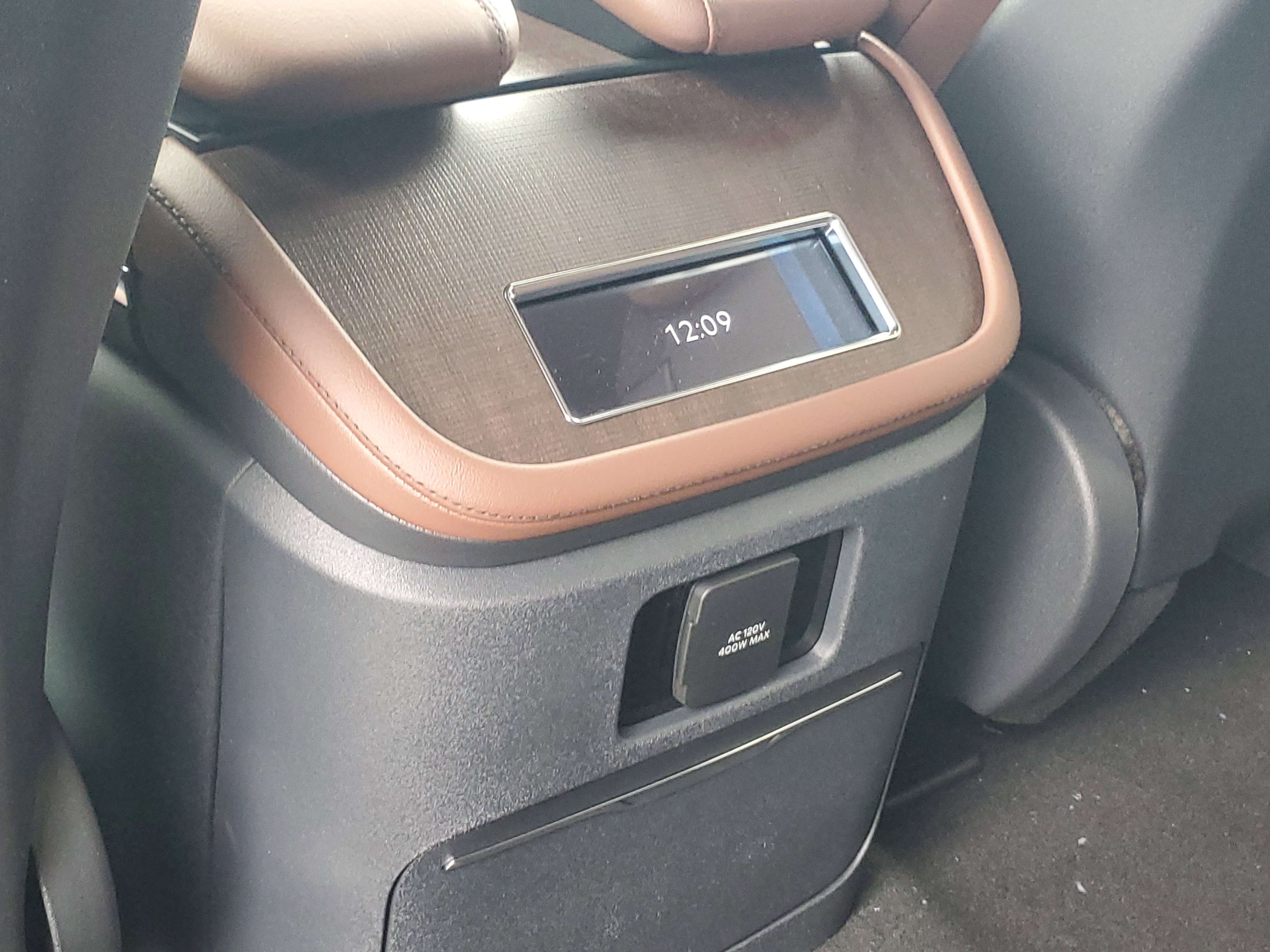 New 2026 Lincoln Navigator Reserve AWD/4WD image 29