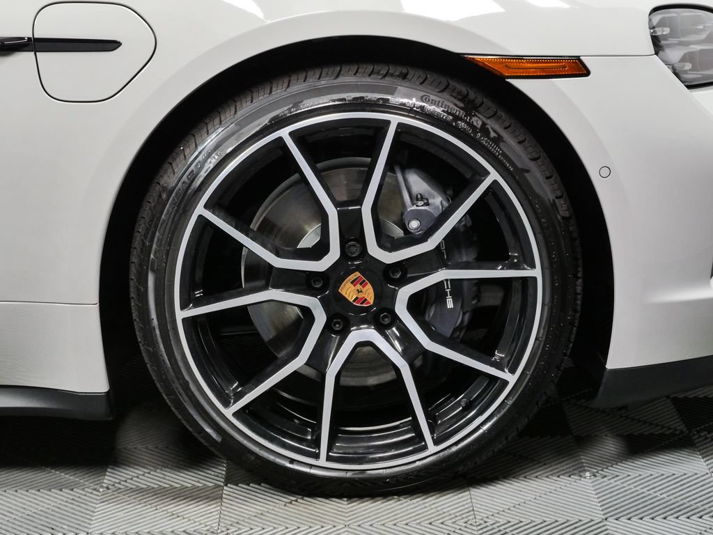 New 2026 Porsche Taycan AWD/4WD image 39