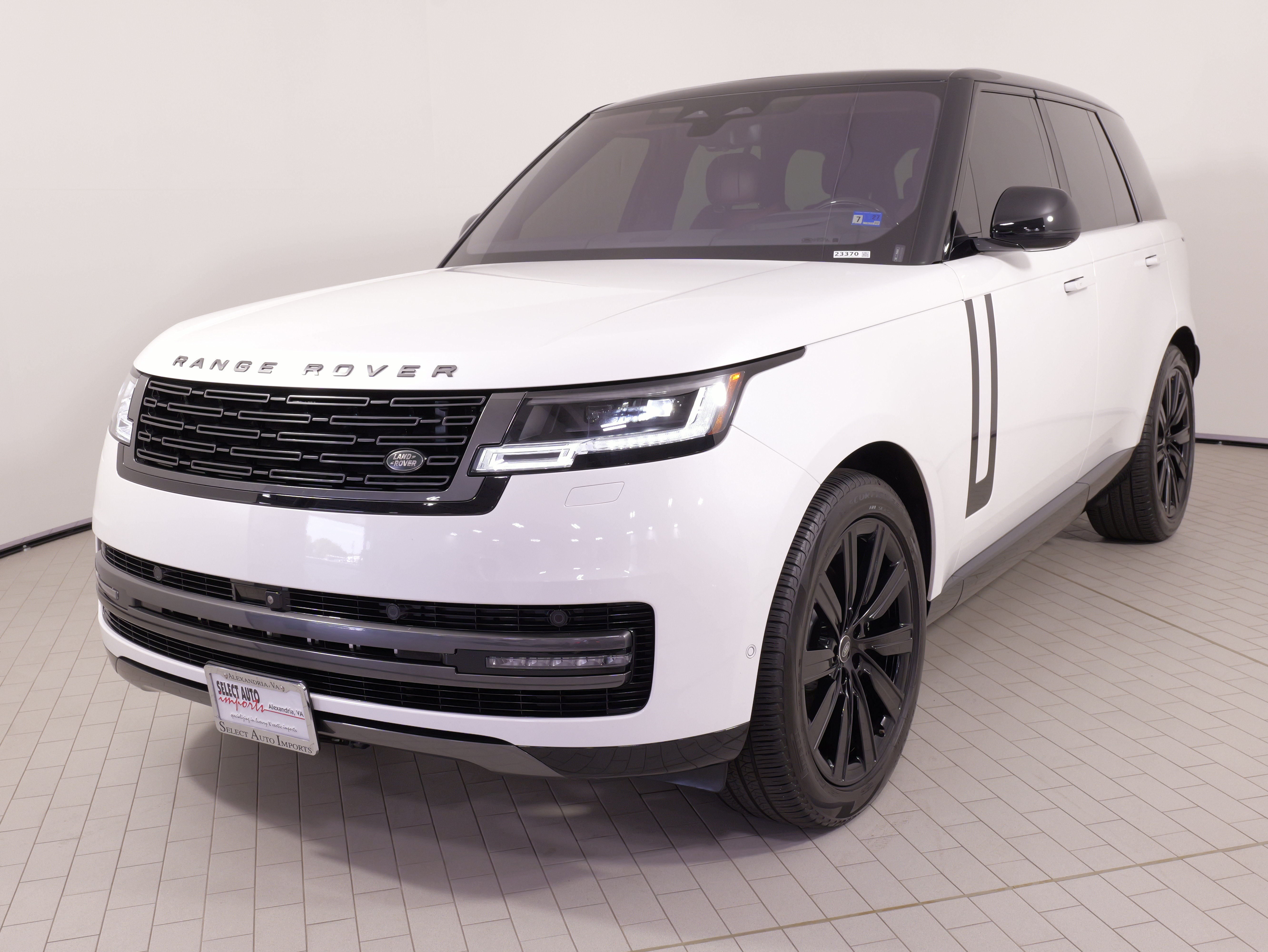 Used 2023 Land Rover Range Rover SE AWD/4WD image 5