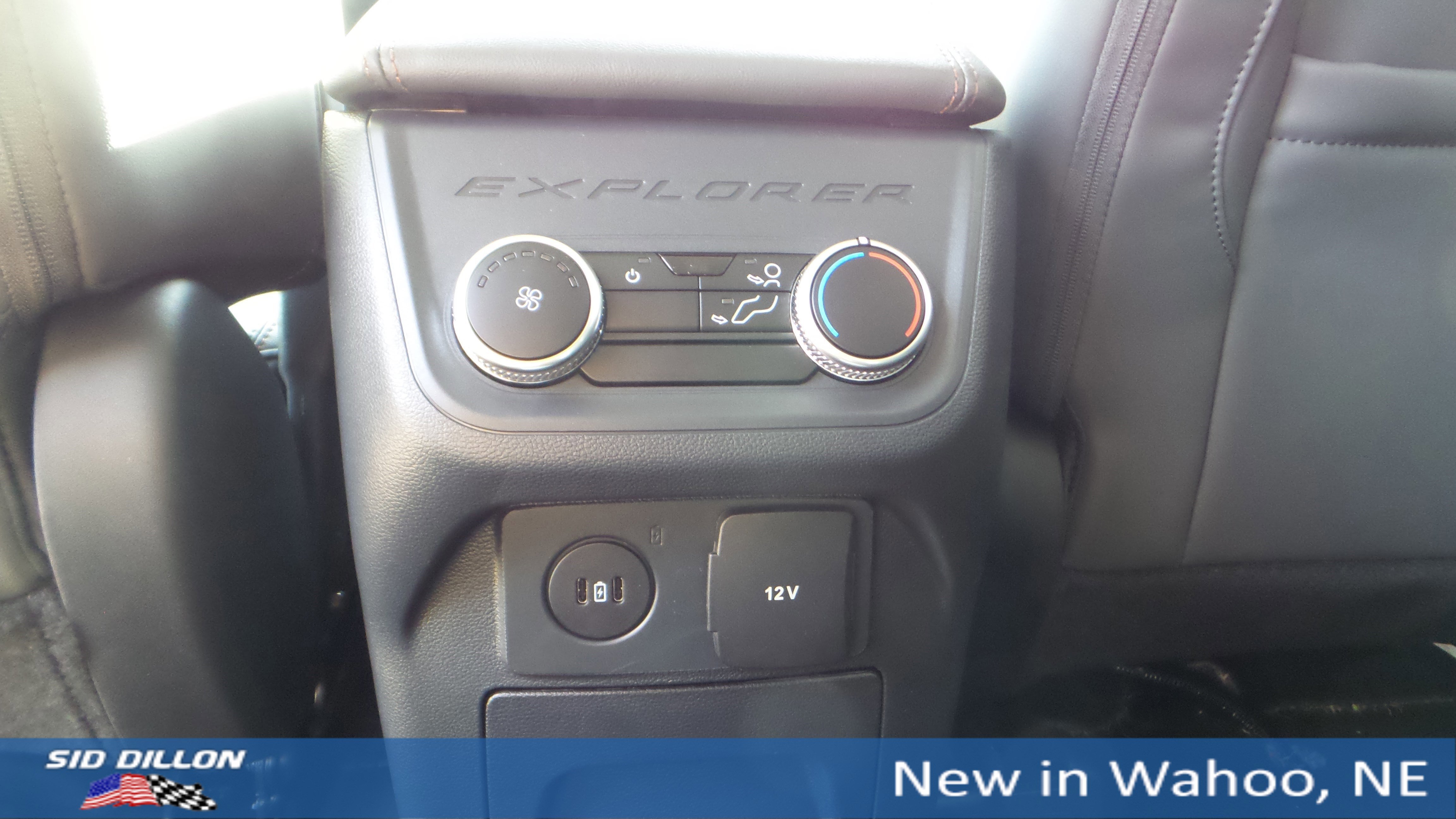 New 2025 Ford Explorer Active w/ Active Comfort Package image 19