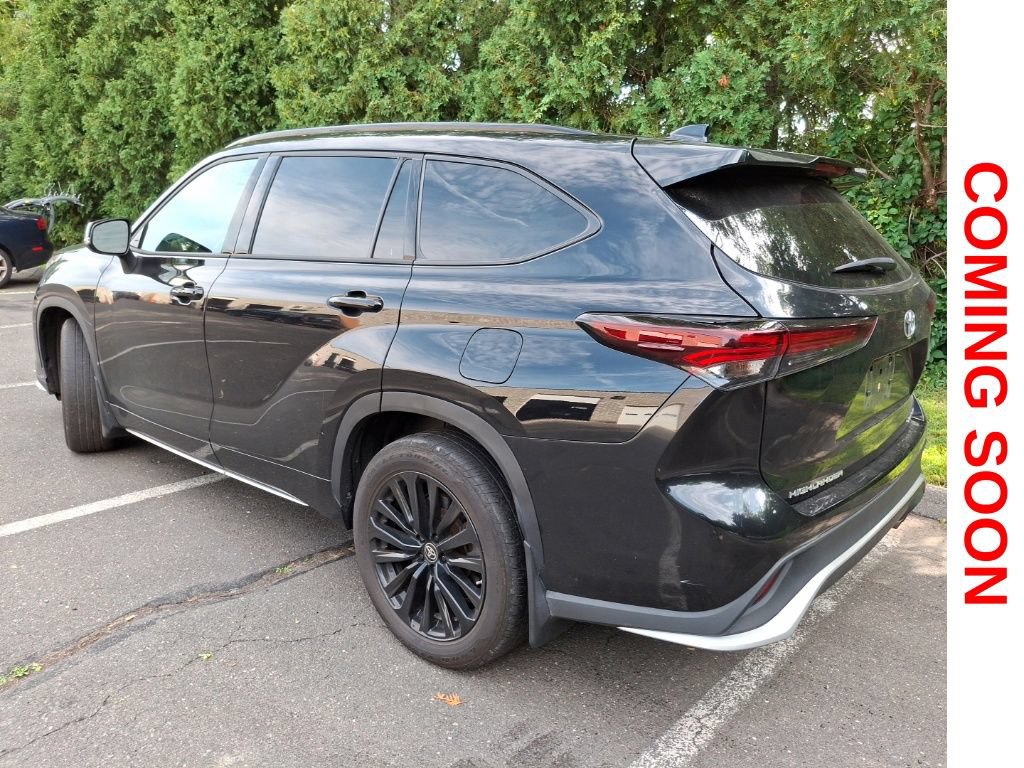 Used 2024 Toyota Highlander XSE AWD/4WD image 8