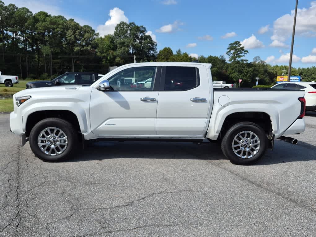 Used 2026 Toyota Tacoma Limited AWD/4WD image 7