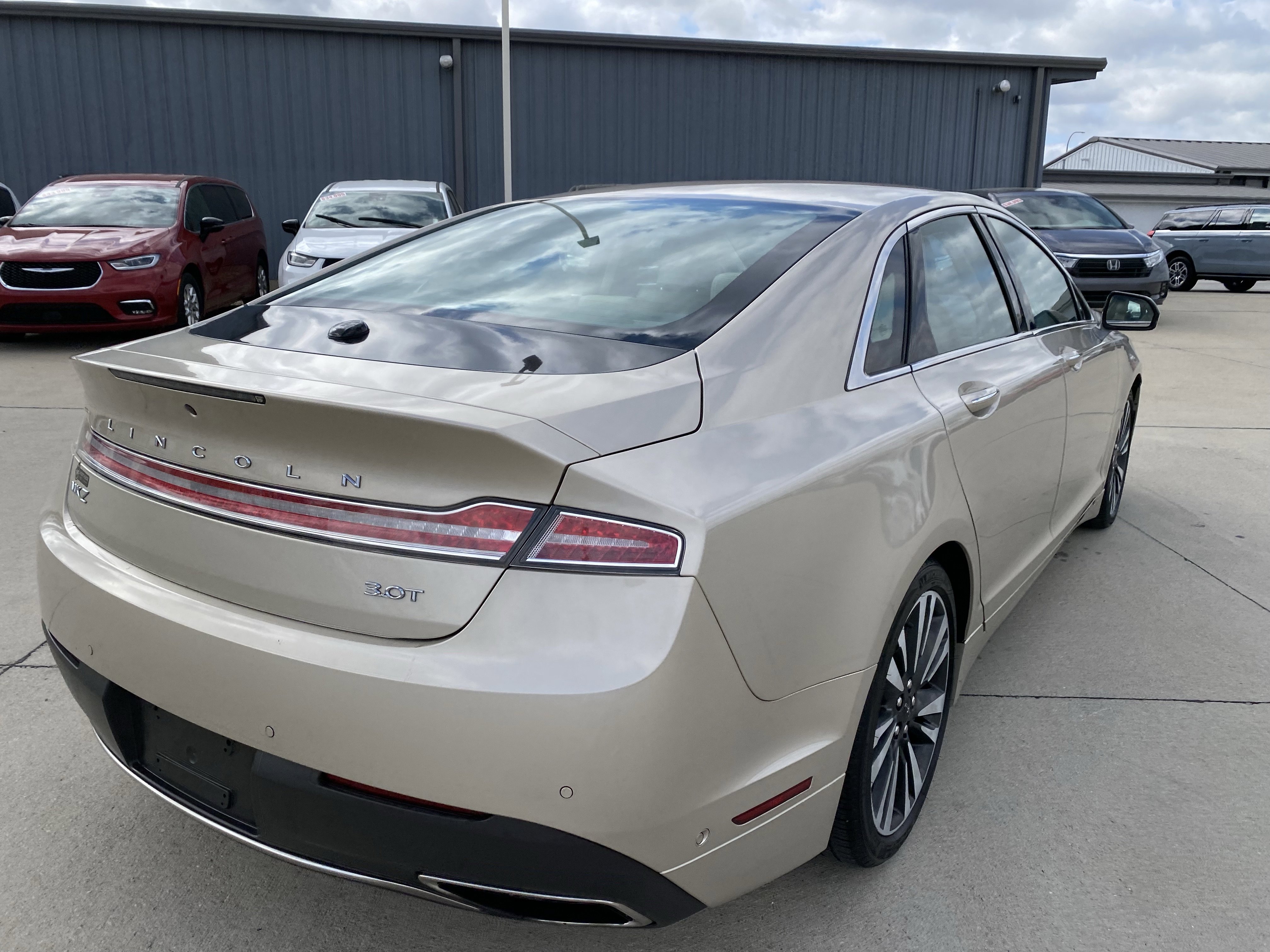 Used 2017 Lincoln MKZ Reserve w/ Technology Package image 6