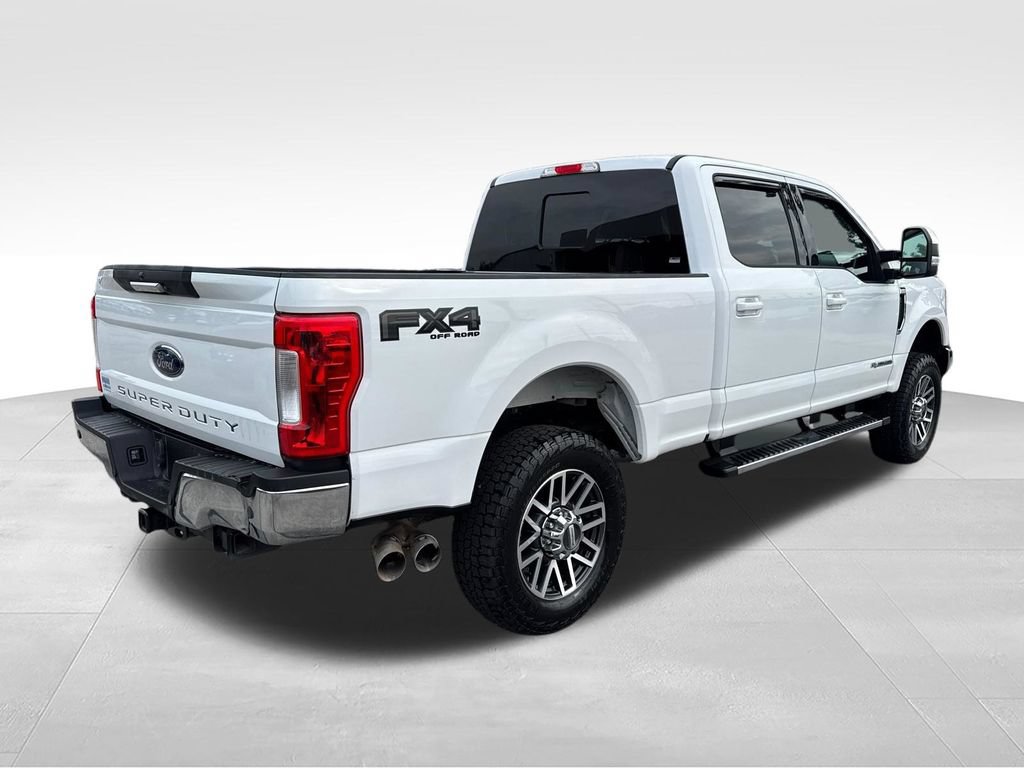 Used 2018 Ford F350 Lariat w/ Lariat Value Package AWD/4WD image 2