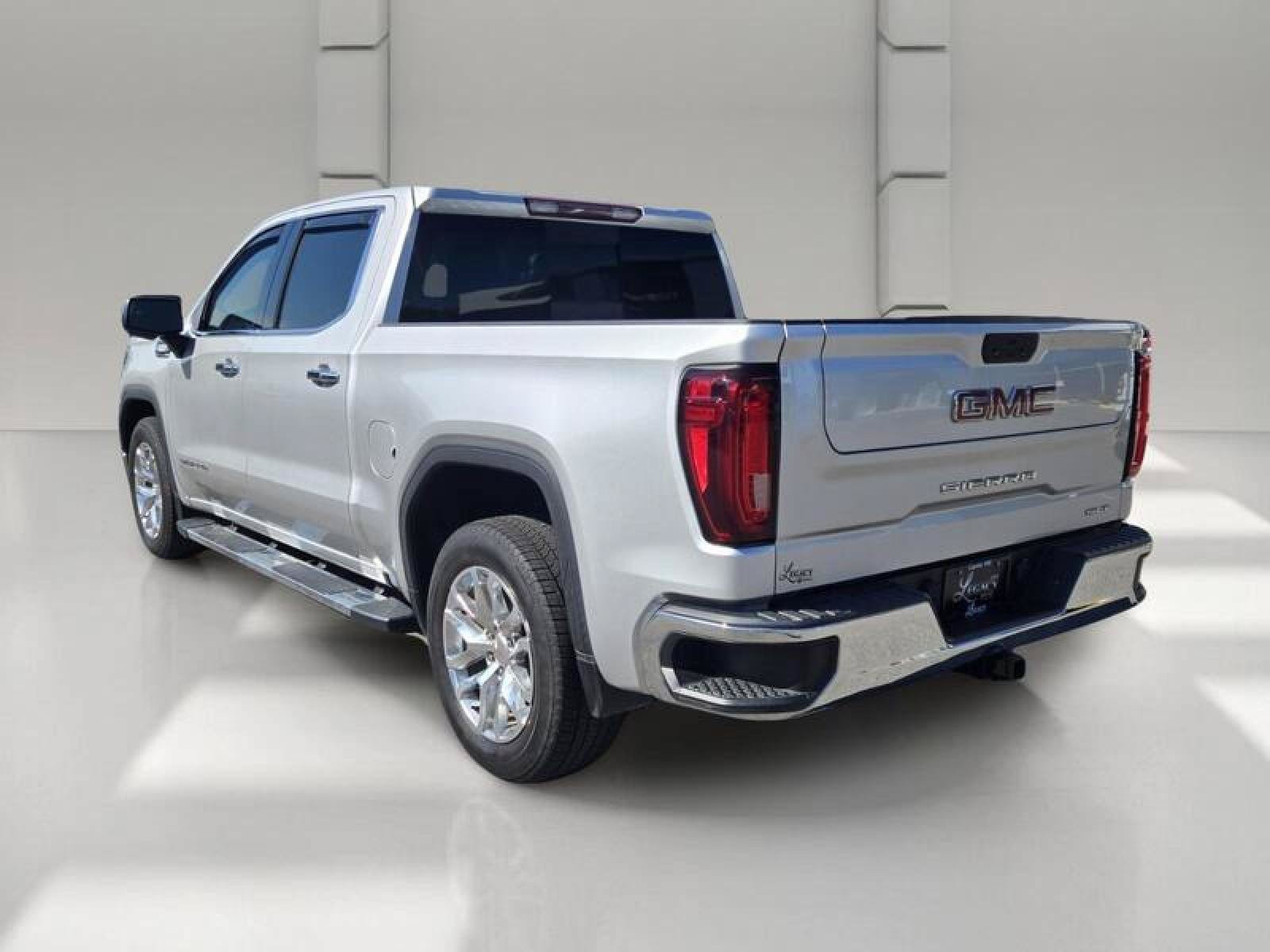 Used 2022 GMC Sierra 1500 SLT RWD image 5