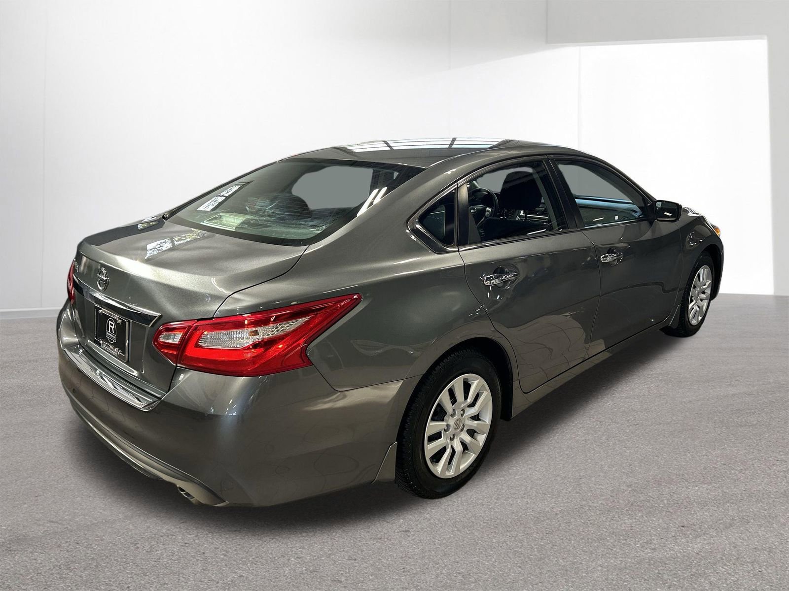 Used 2017 Nissan Altima 2.5 S w/ Power Driver Seat Package FWD image 40