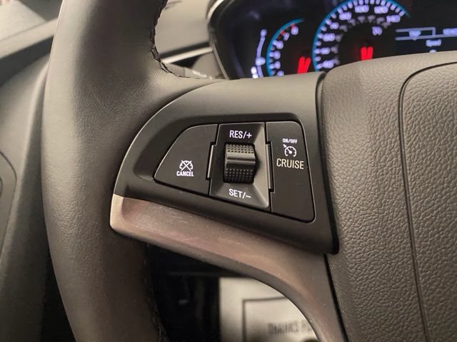 Used 2022 Chevrolet Trax LT w/ LT Convenience Package AWD/4WD image 32