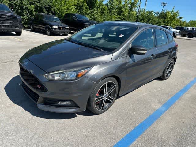 Used 2016 Ford Focus ST FWD image 2