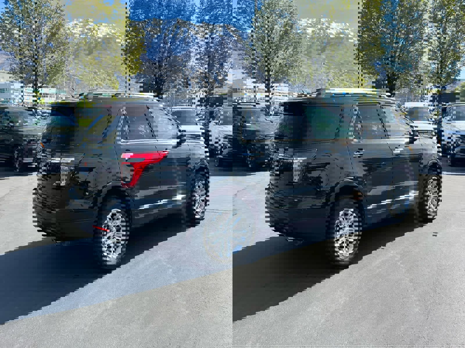 Used 2013 Ford Explorer XLT image 7