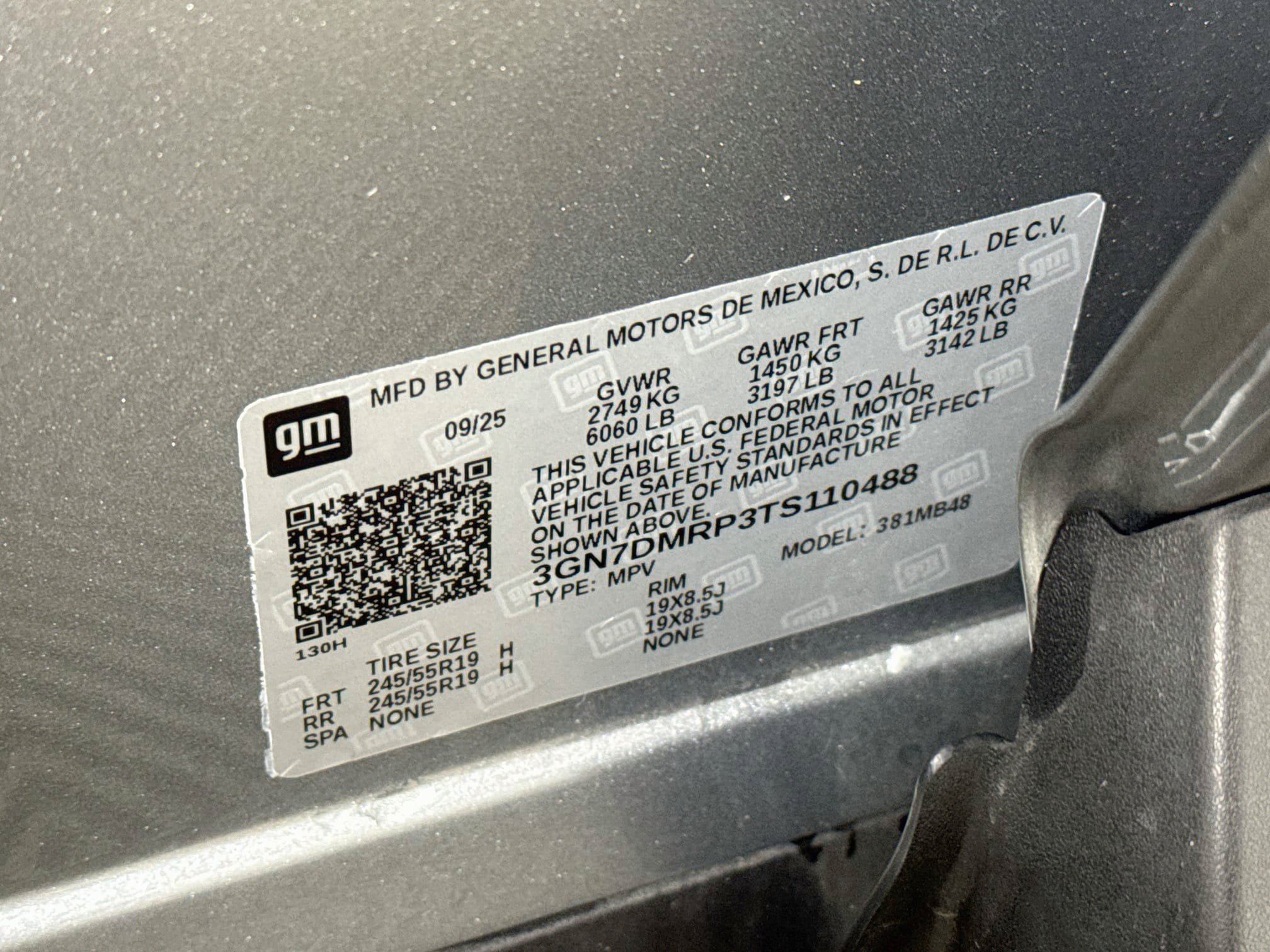 Used 2026 Chevrolet Equinox EV LT FWD image 27