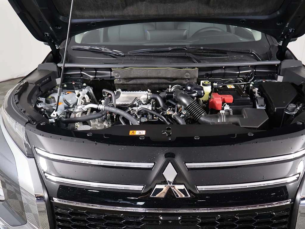 New 2026 Mitsubishi Outlander SE FWD image 20