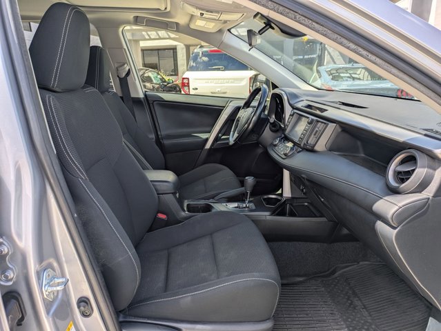 Used 2018 Toyota RAV4 XLE AWD/4WD image 21