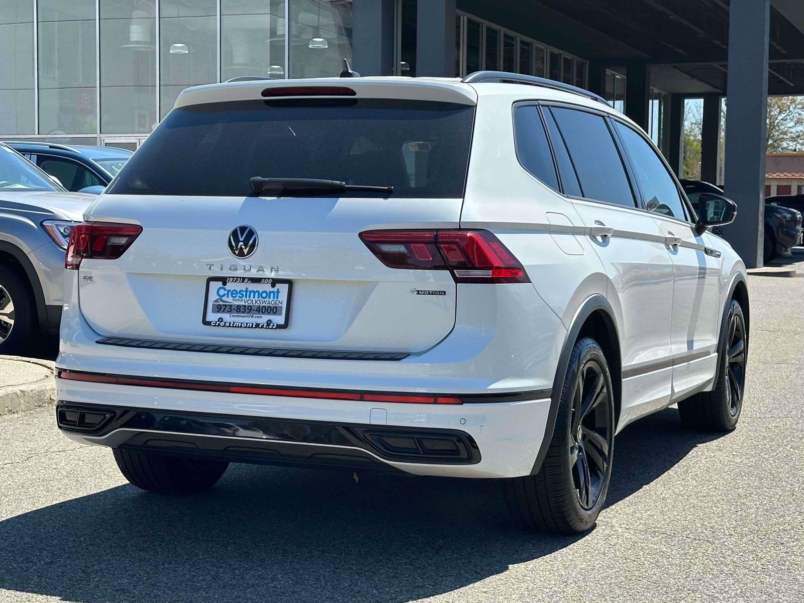 Certified 2023 Volkswagen Tiguan SE R-Line AWD/4WD image 3