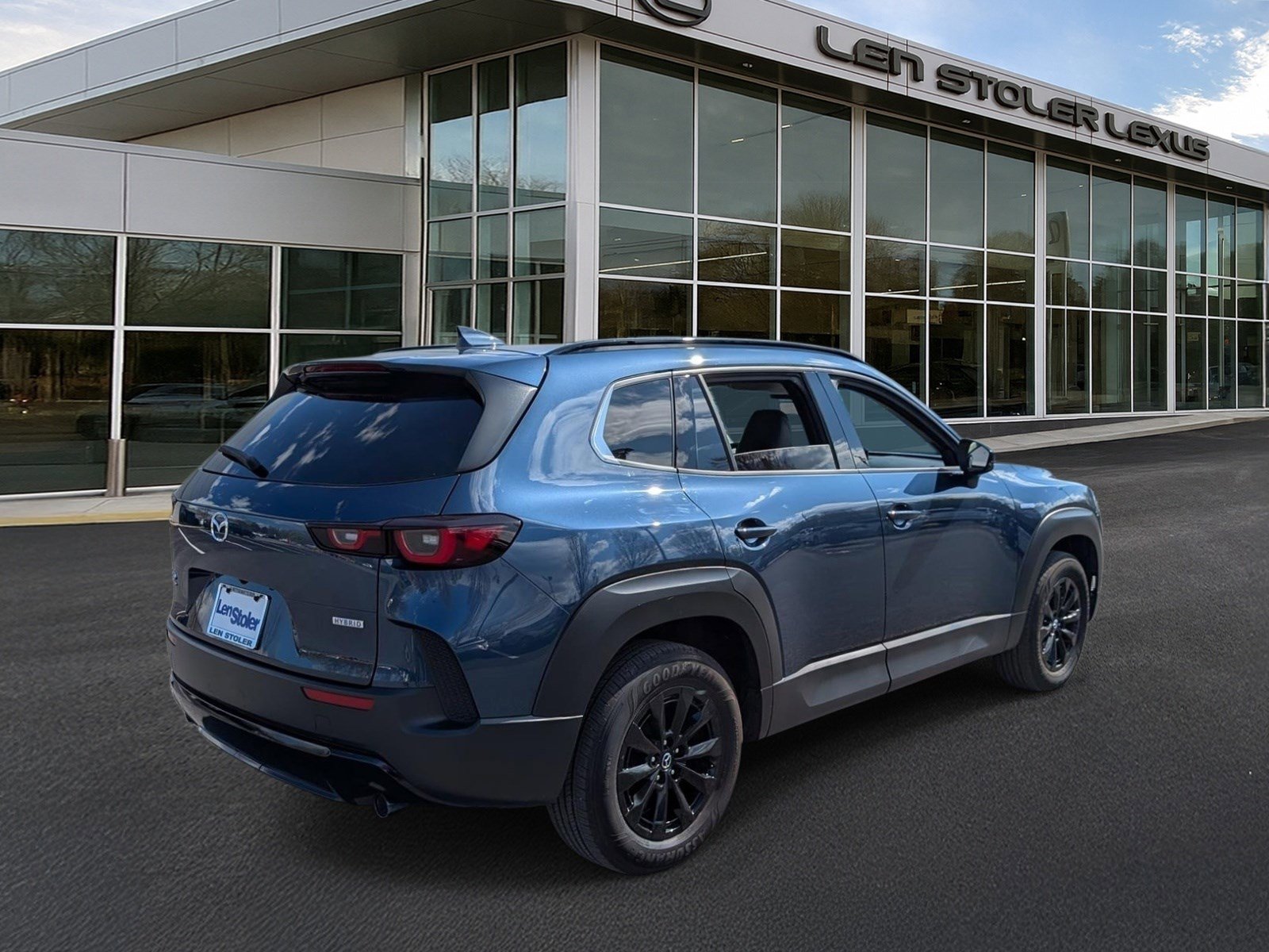 Used 2025 MAZDA CX-50 AWD 2.5 Hybrid w/ Premium Pkg image 3