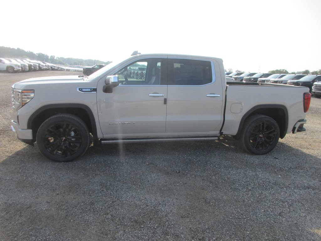 New 2026 GMC Sierra 1500 Denali w/ Denali Reserve Package AWD/4WD image 11