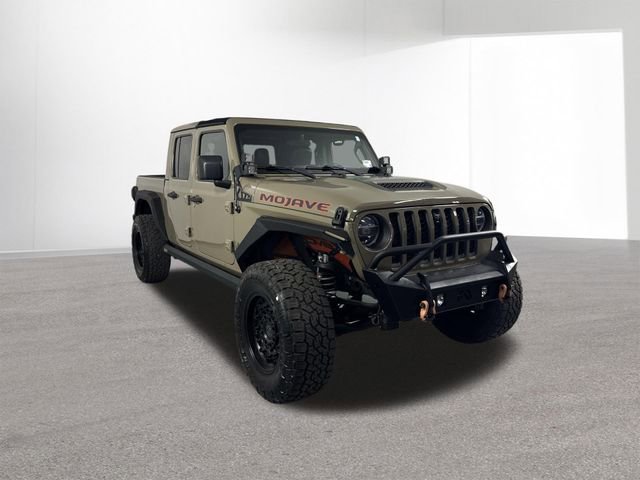 Used 2020 Jeep Gladiator Mojave AWD/4WD image 3