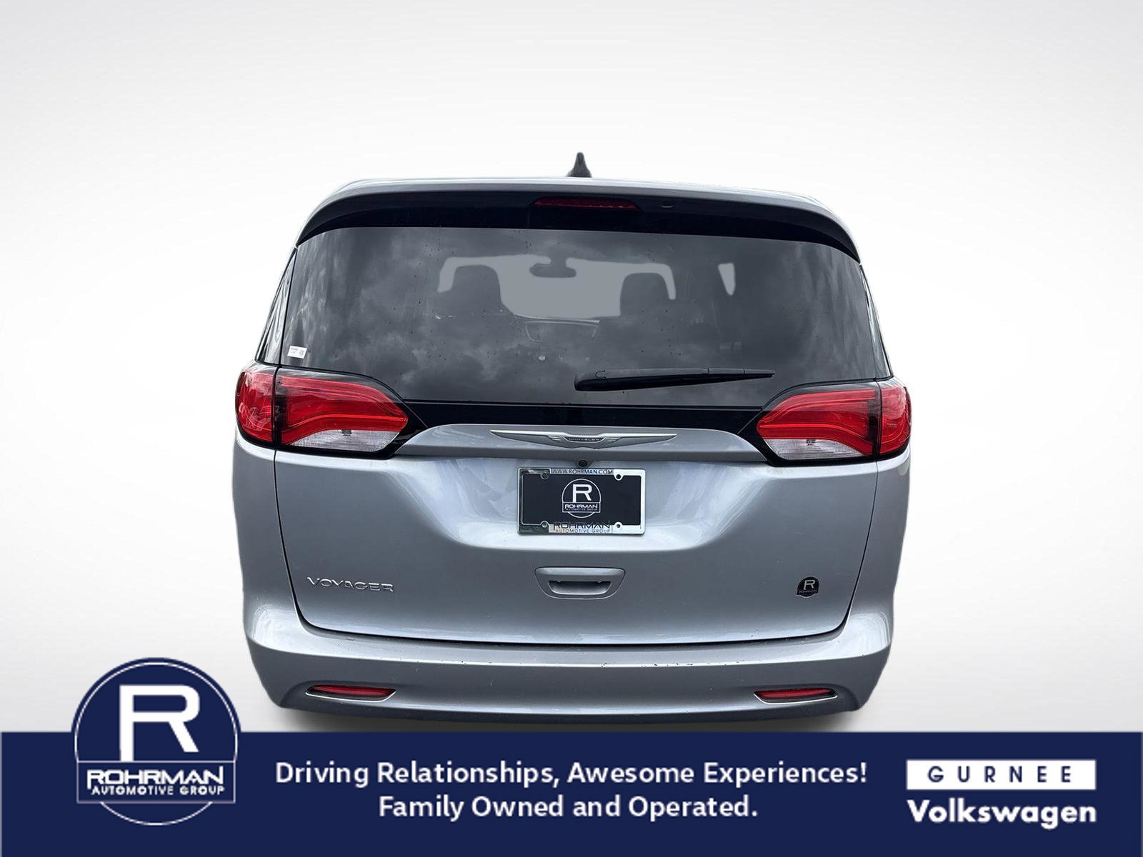 Used 2021 Chrysler Voyager LX FWD image 8