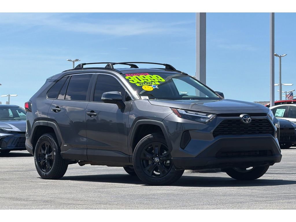Certified 2023 Toyota RAV4 LE AWD/4WD image 2