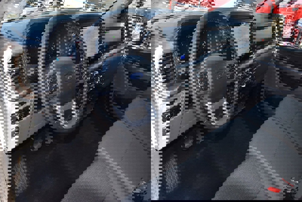 Used 2025 Ford F150 XLT w/ Equipment Group 301A Standard image 33