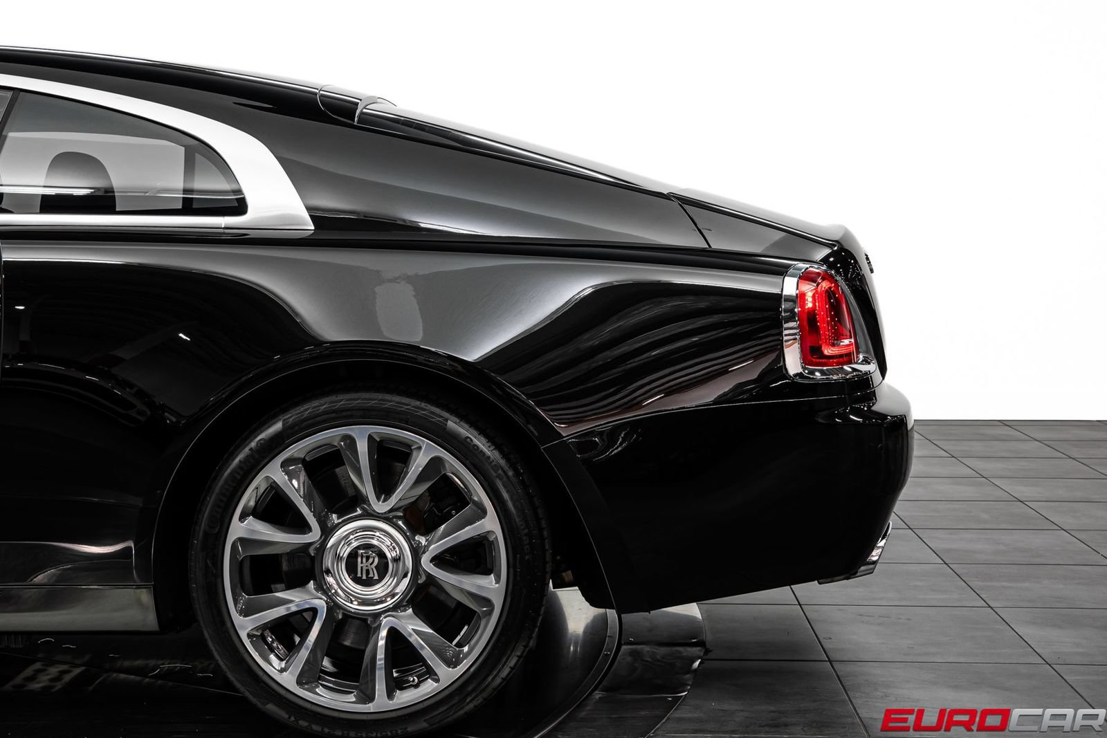 Used 2019 Rolls-Royce Wraith RWD image 15