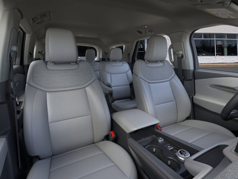 New 2026 Ford Explorer Active w/ Active Comfort Package image 10