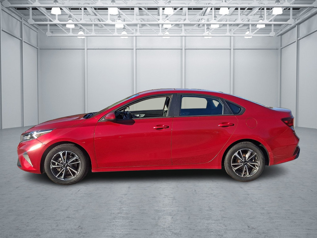 Used 2024 Kia Forte LXS FWD image 2