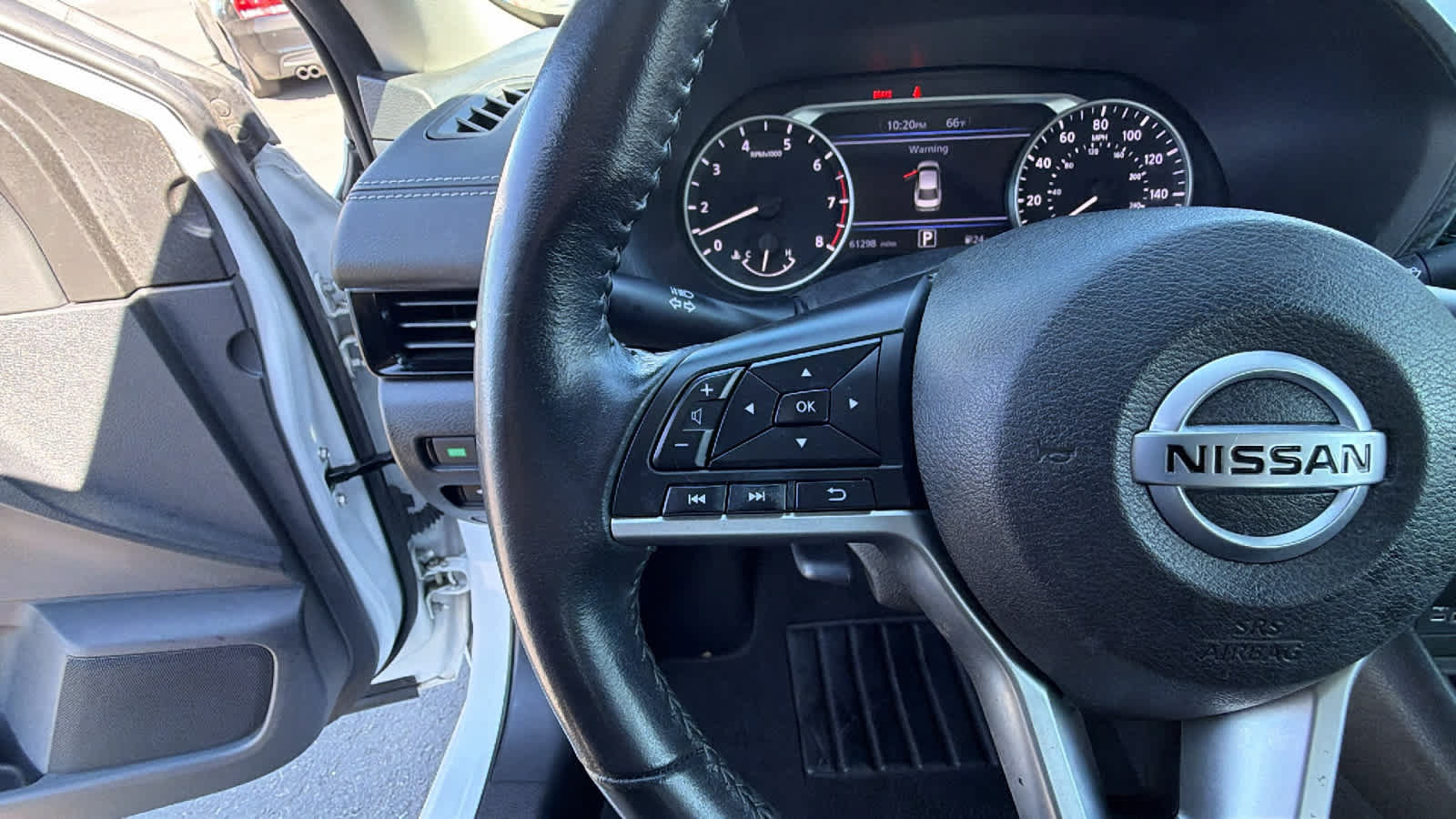 Used 2022 Nissan Sentra SV FWD image 19