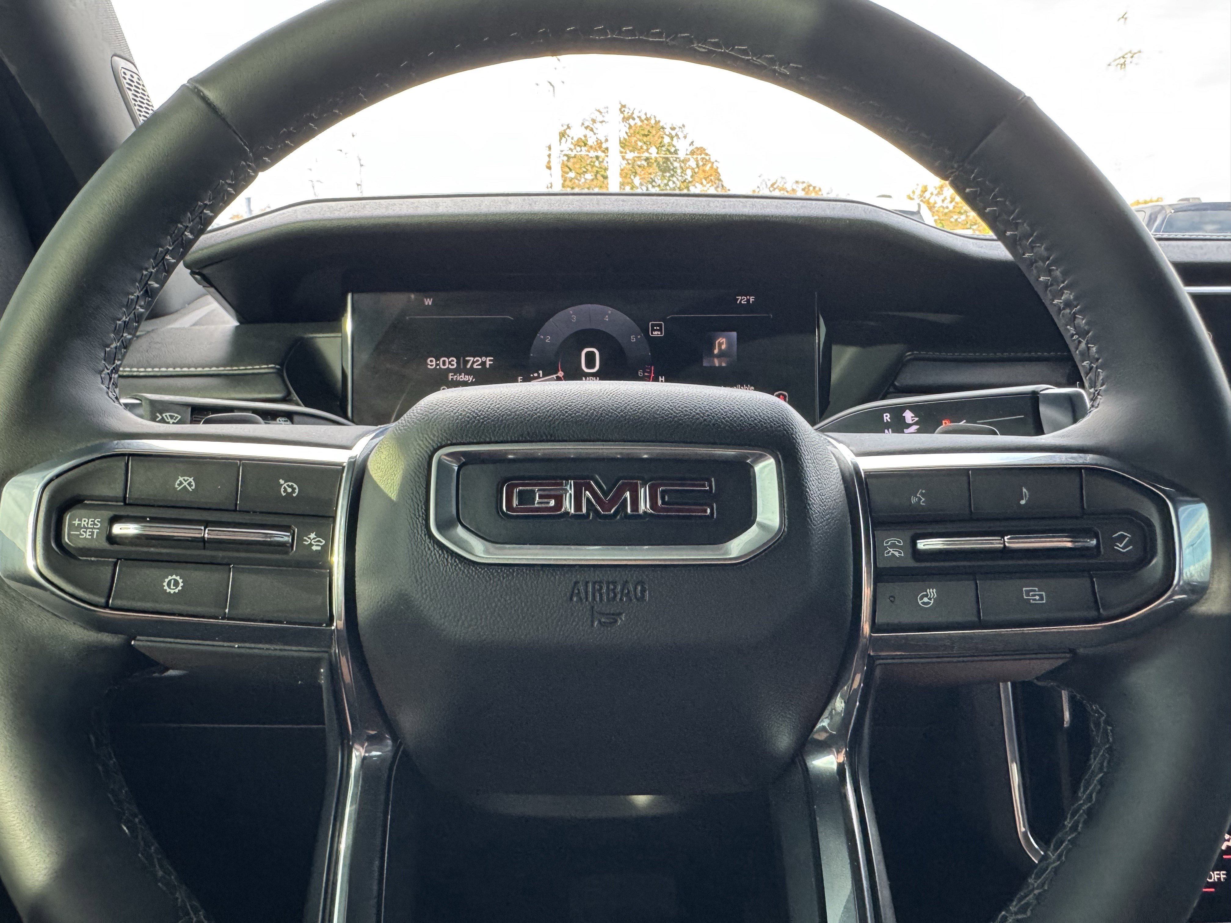 Used 2024 GMC Acadia Elevation w/ Luxury Package image 15