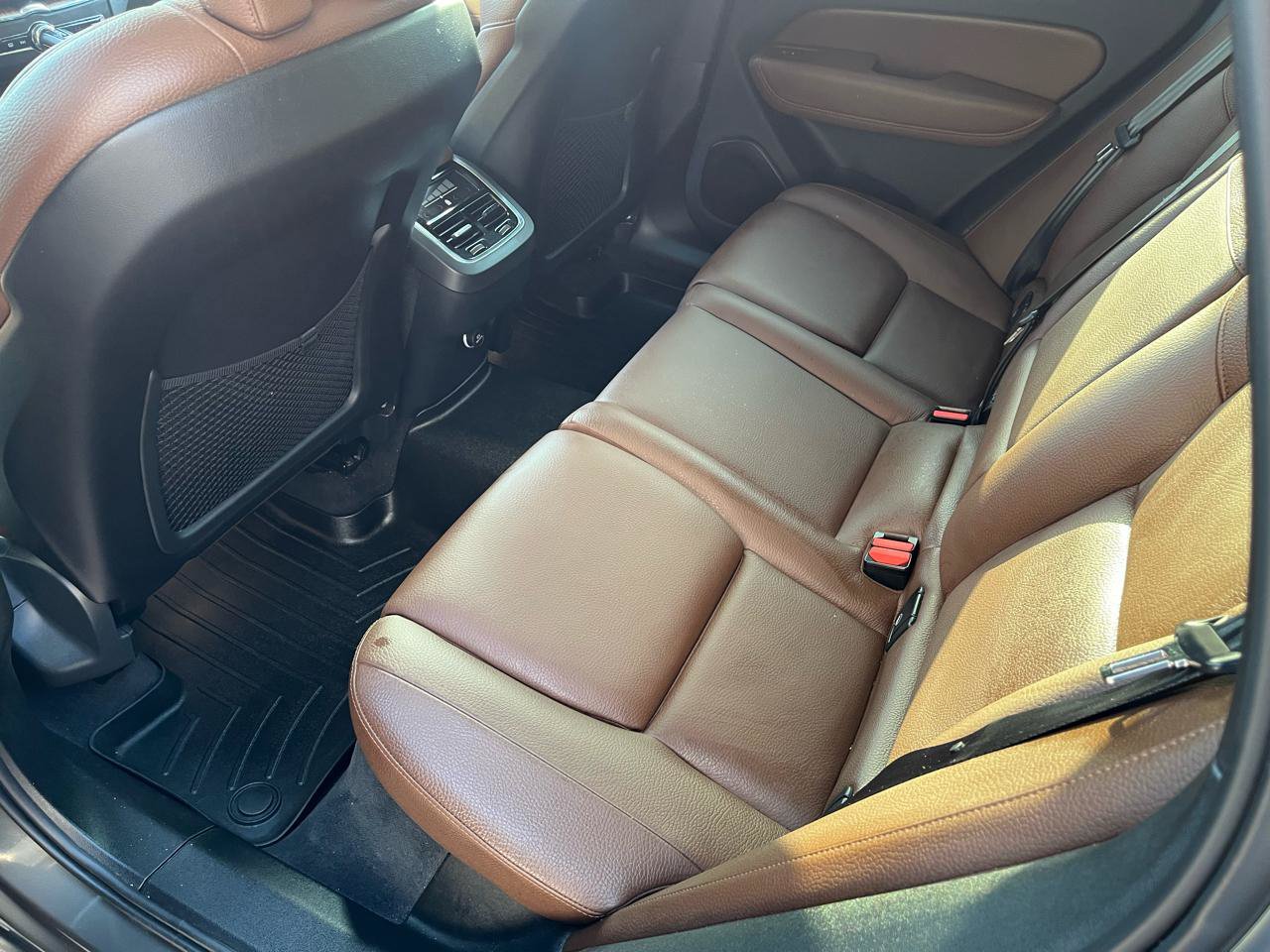 Used 2019 Volvo XC60 T5 Inscription w/ Protection Package Premier AWD/4WD image 30