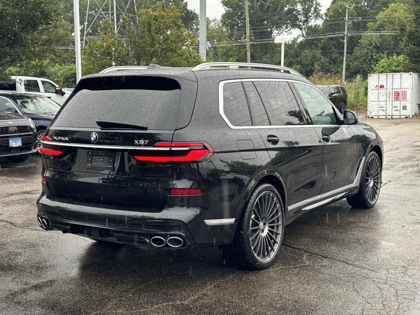 Certified 2025 BMW ALPINA XB7 AWD/4WD image 5