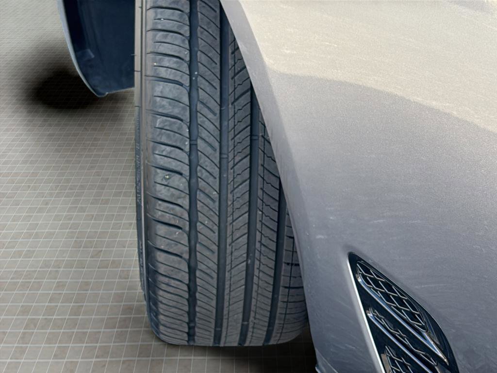 Used 2026 Genesis G70 2.5T Prestige image 11