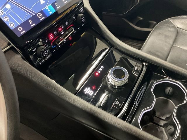 Used 2022 Jeep Grand Cherokee Limited 4xe w/ Luxury Tech Group II image 15