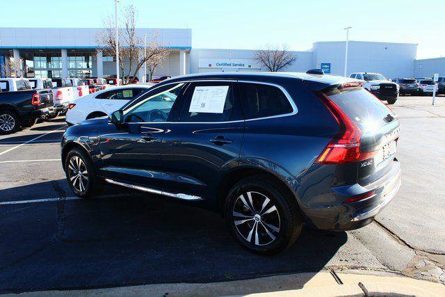 Used 2023 Volvo XC60 T8 Core image 10