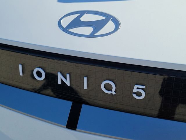 New 2026 Hyundai Ioniq 5 SE image 24