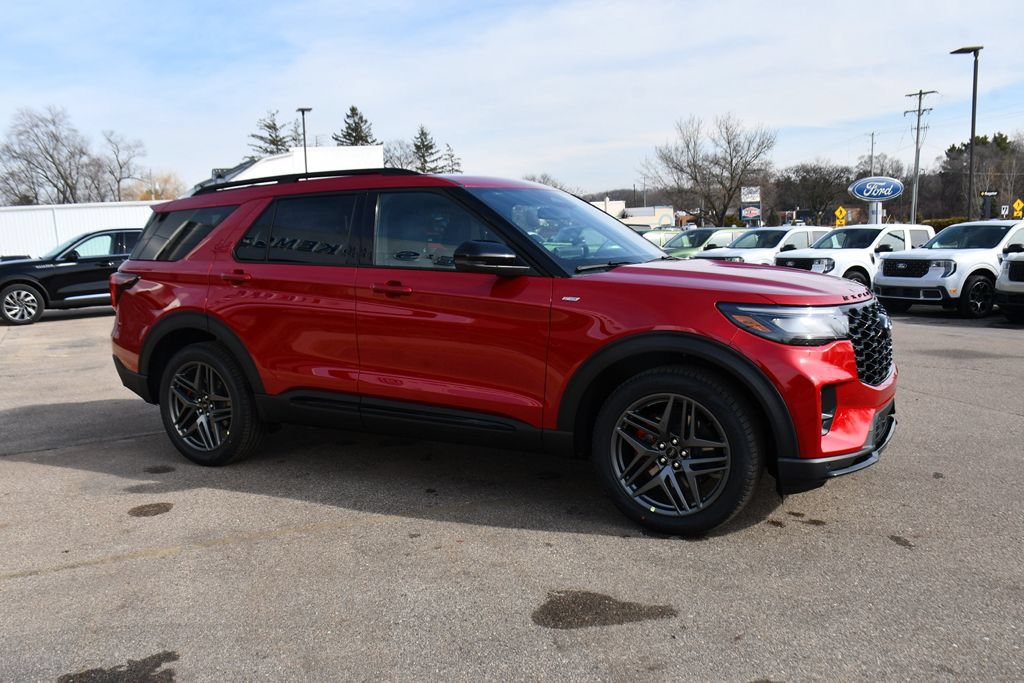 New 2026 Ford Explorer ST-Line w/ ST-Line Street Pack AWD/4WD image 8