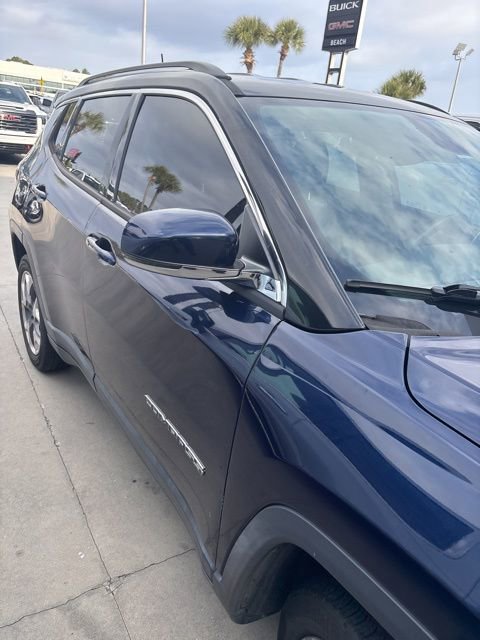 Used 2019 Jeep Compass Limited w/ Safety & Security Group image 2