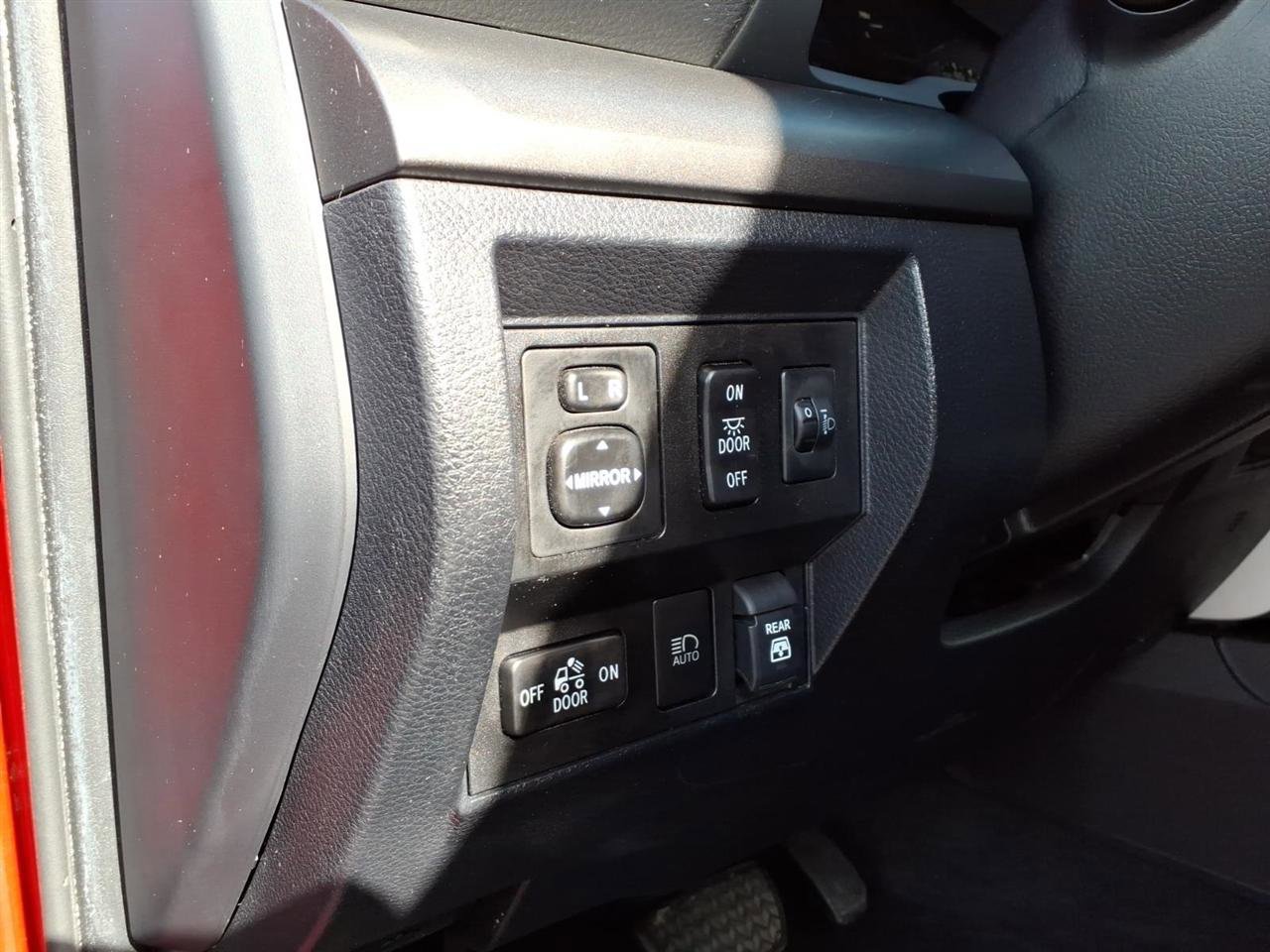 Used 2019 Toyota Tundra SR5 w/ SR5 Upgrade Package image 7