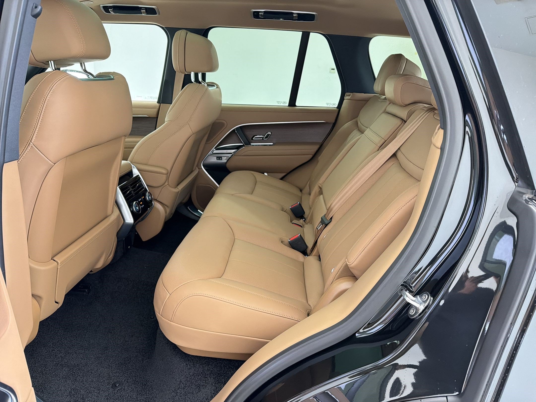 New 2026 Land Rover Range Rover SE AWD/4WD image 21