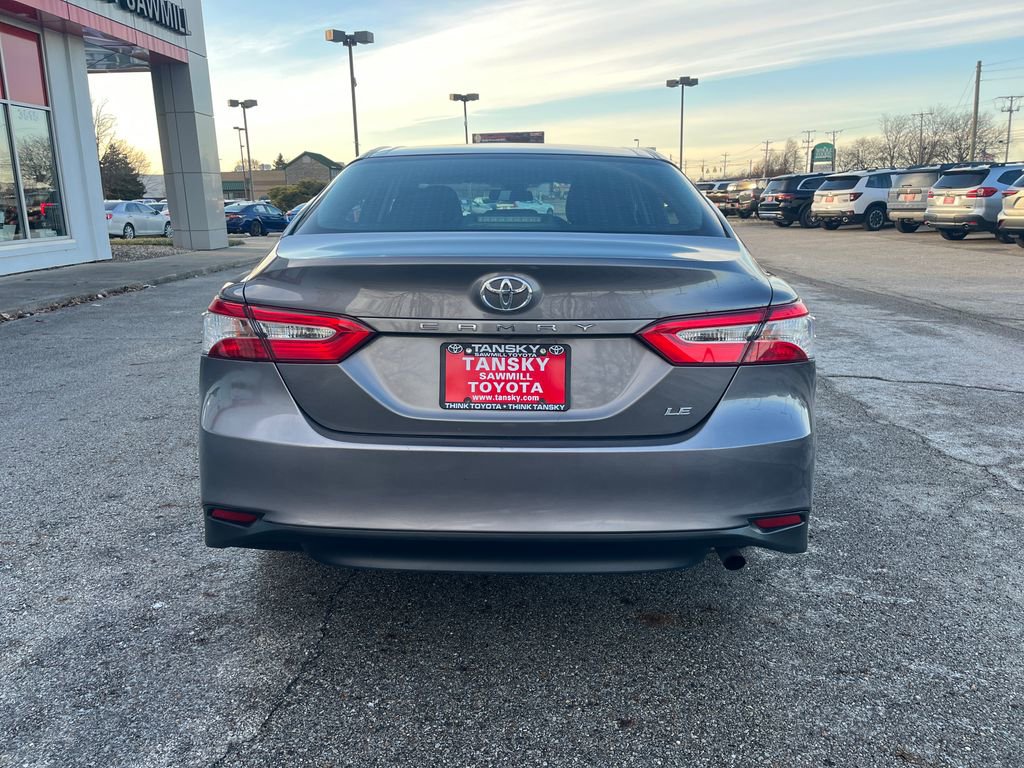 Used 2018 Toyota Camry LE image 4