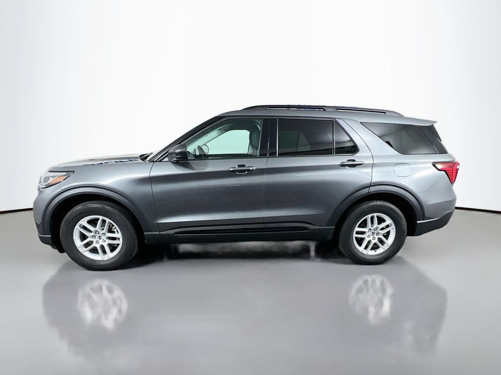 Used 2026 Ford Explorer Active AWD/4WD image 6