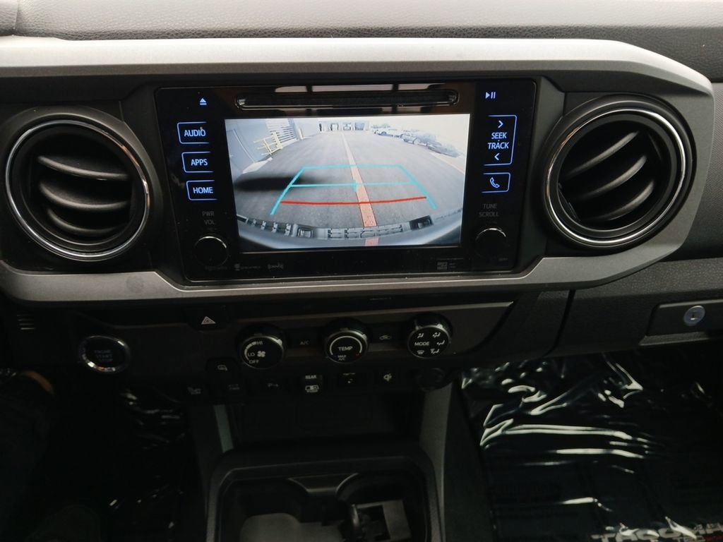 Used 2019 Toyota Tacoma TRD Sport w/ Technology Package RWD image 9