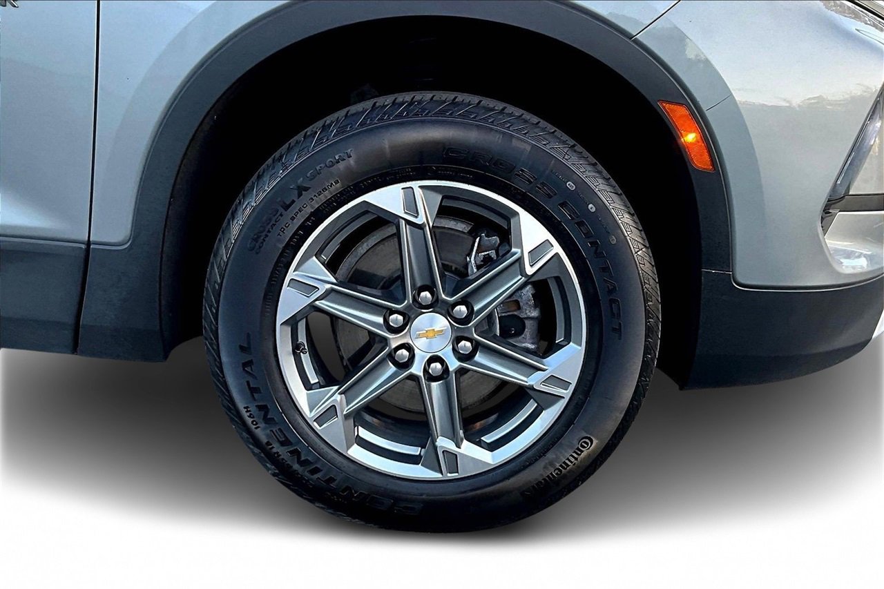 Used 2024 Chevrolet Blazer LT w/ Convenience Package image 31
