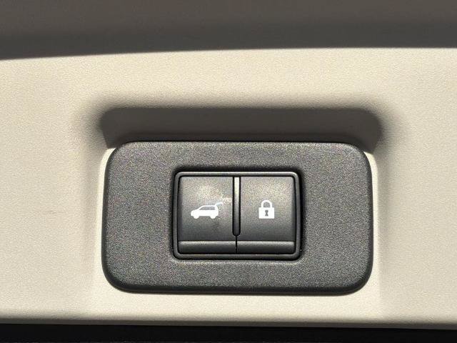 Certified 2023 Nissan Ariya AWD image 28