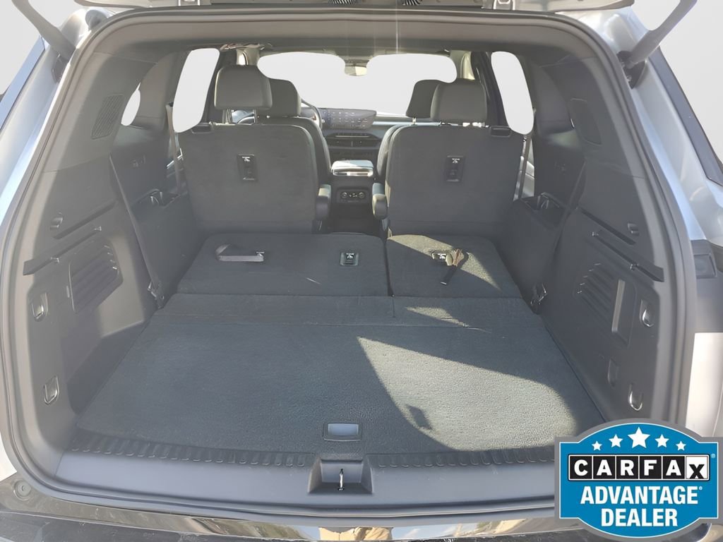 Used 2025 Buick Enclave Sport Touring image 21