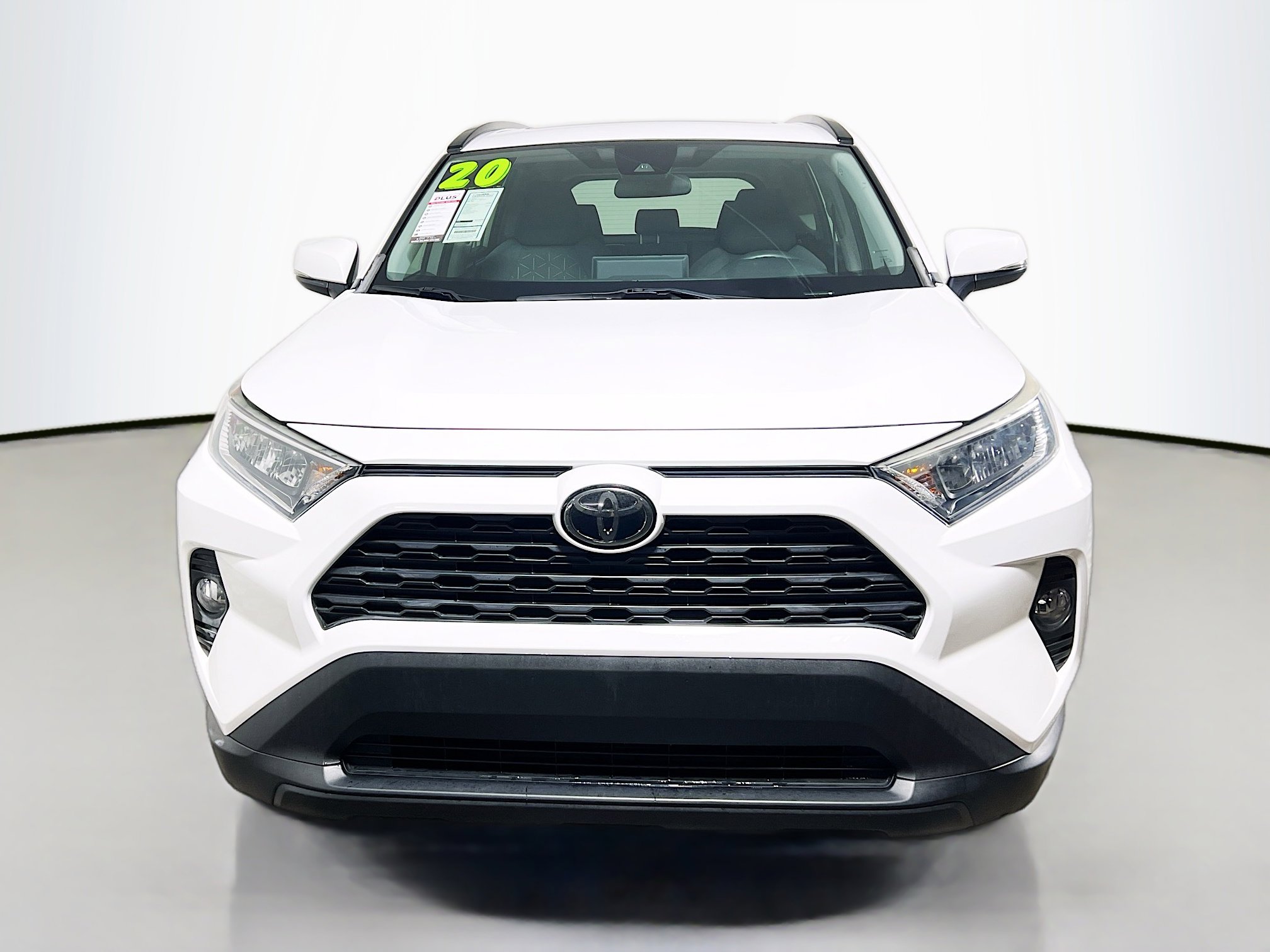 Used 2020 Toyota RAV4 XLE w/ Convenience Package image 11