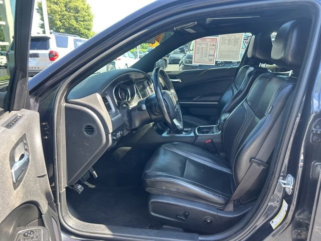 Used 2019 Dodge Charger SXT w/ Leather Interior Group RWD image 11