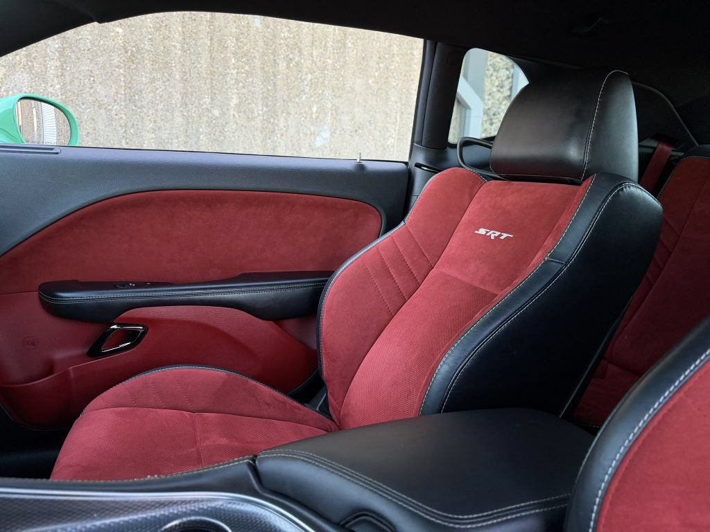 Used 2016 Dodge Challenger SRT Hellcat RWD image 22